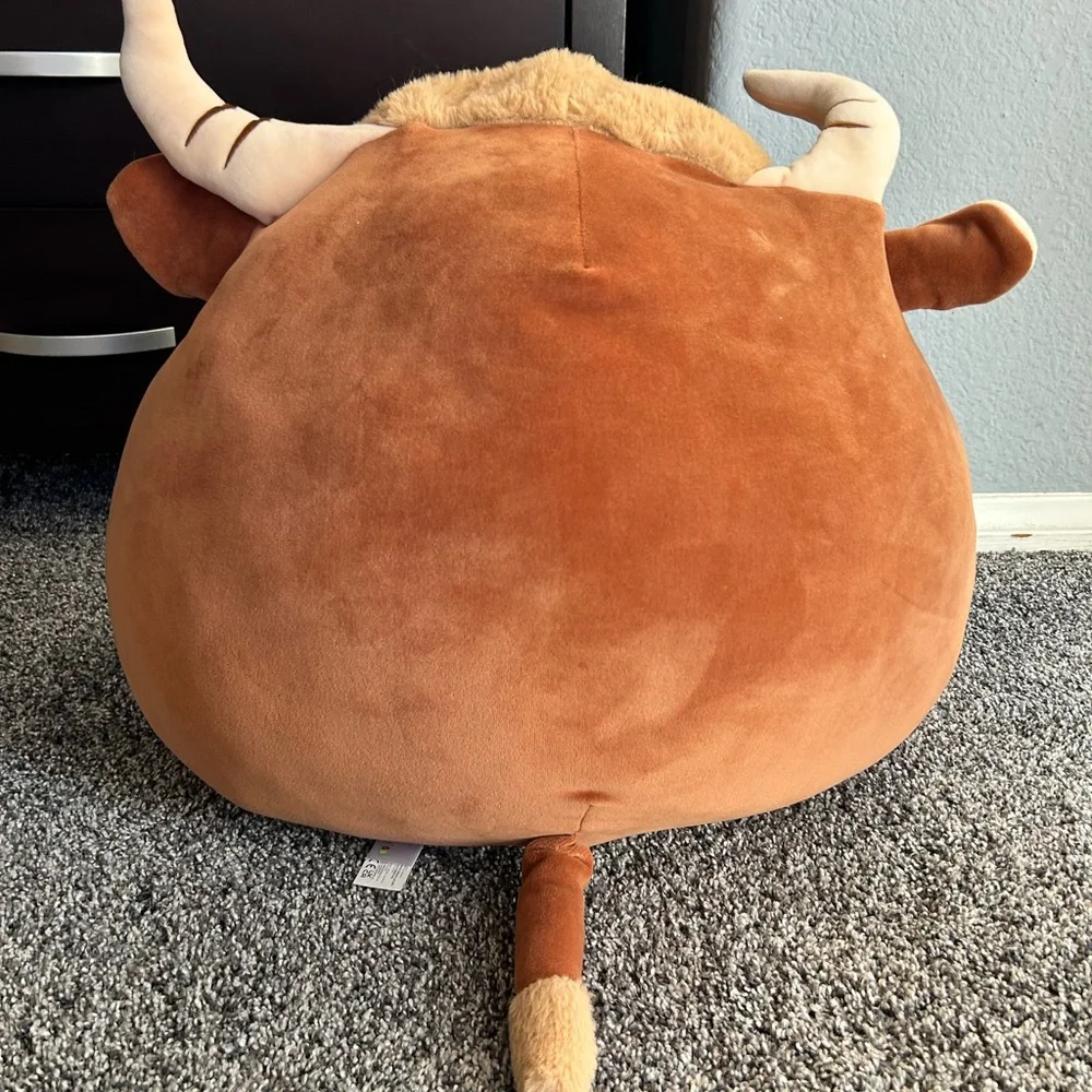 Squishmallows Tan and Cream Bull Accent Pillow‎